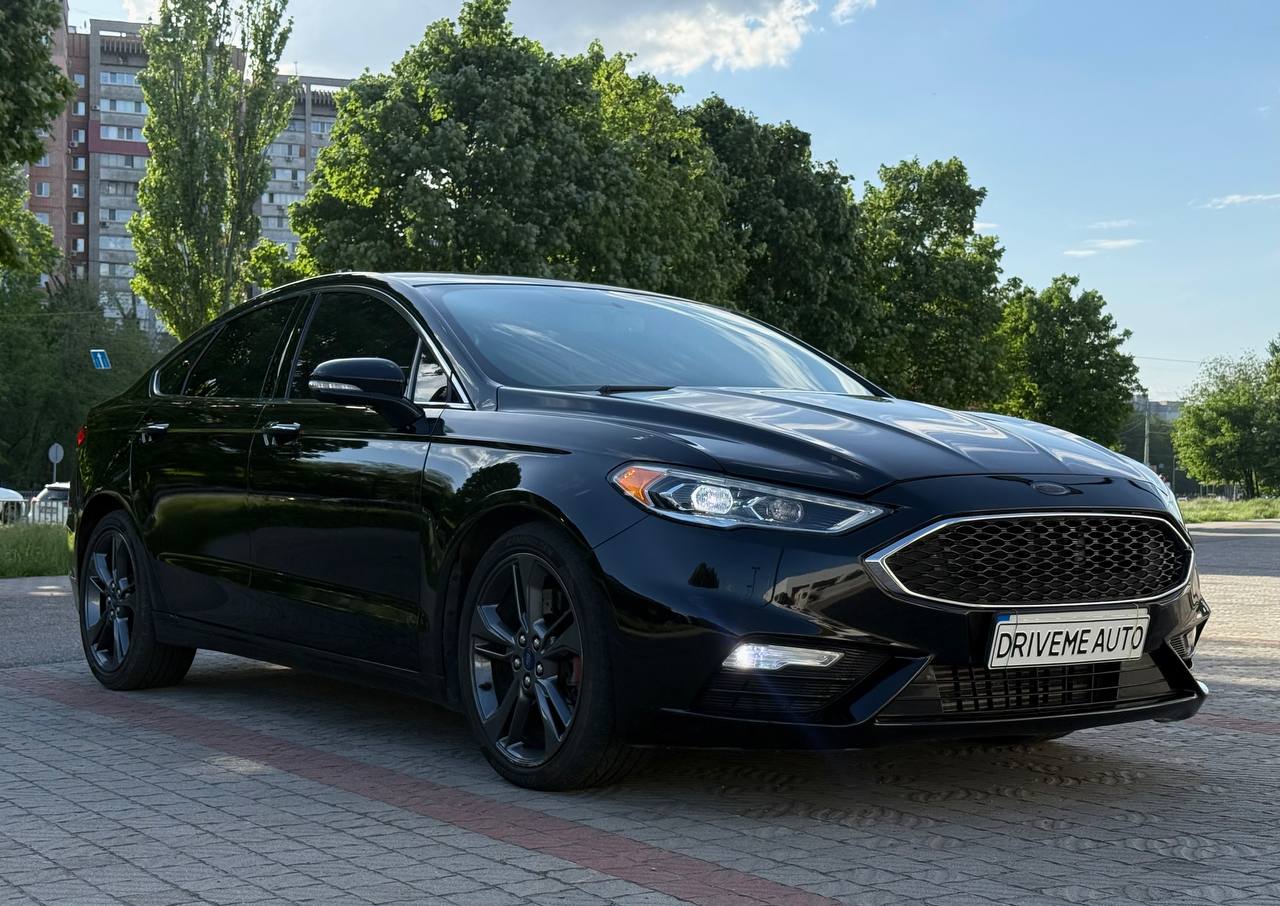 Ford Fusion чорний викуплений DriveMe Auto